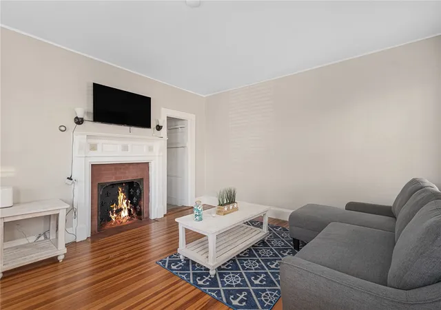 4th image of 21 Spring St #2, Newport, RI 02840 | MLS# 1404589