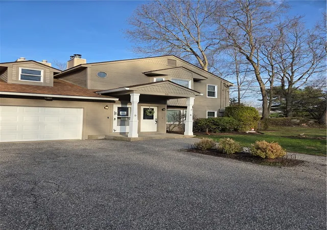 2nd image of 38 Stone Trl #D, North Providence, RI 02904 | MLS# 1404810