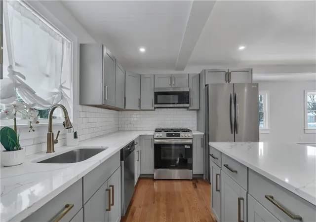 1st image of 79 Suburban Pkwy, Warwick, RI 02889 | MLS# 1405489