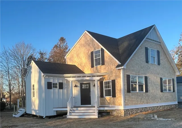 Homes for sale in Charlestown, RI | 19 Traymore St, Charlestown, RI 02813 | MLS# 1405742