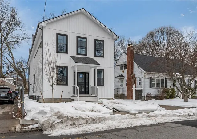 Homes for sale in Providence, RI | 68 Enfield Ave, Providence, RI 02908 | MLS# 1405848