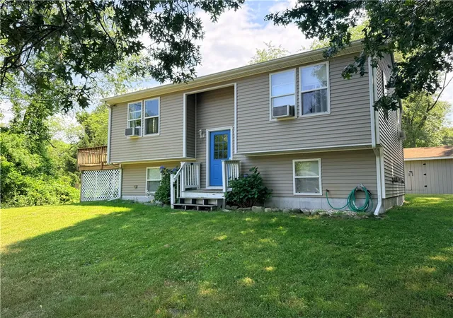 Homes for sale in Portsmouth, RI | 060 Madison Ave, Portsmouth, RI 02872 | MLS# 1406064