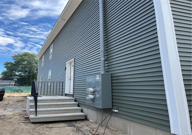 2nd image of 88 Coggeshall St, Providence, RI 02908 | MLS# 1406069