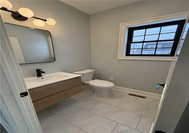 Homes for sale in Pawtucket, RI | 38 Ashburne St, Pawtucket, RI 02861 | MLS# 1405829