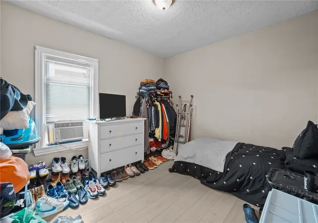 5th image of 76 Slater St, Pawtucket, RI 02860 | MLS# 1406207
