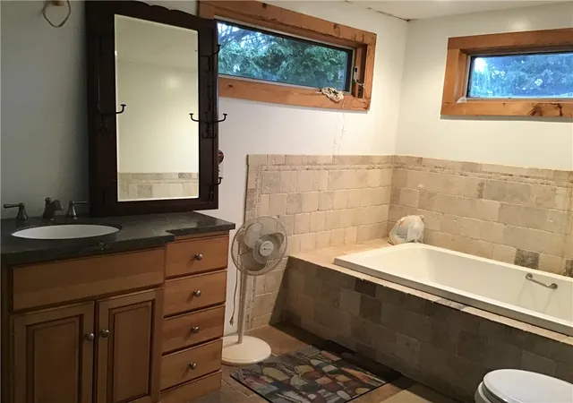 Homes for sale in North Kingstown, RI | 41 Enfield Ave, North Kingstown, RI 02852 | MLS# 1406440