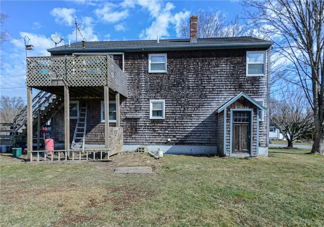 Homes for sale in Portsmouth, RI | 25 Watson Dr, Portsmouth, RI 02871 | MLS# 1406501