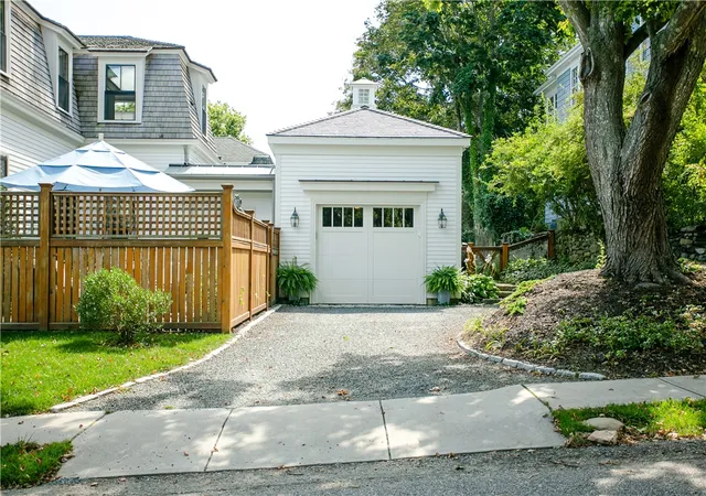 46th image of 131 Eustis Ave, Newport, RI 02840 | MLS# 1406156