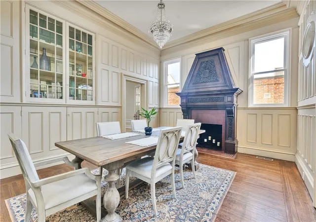 Homes for sale in Providence, RI | 453 Angell St, Providence, RI 02906 | MLS# 1406572