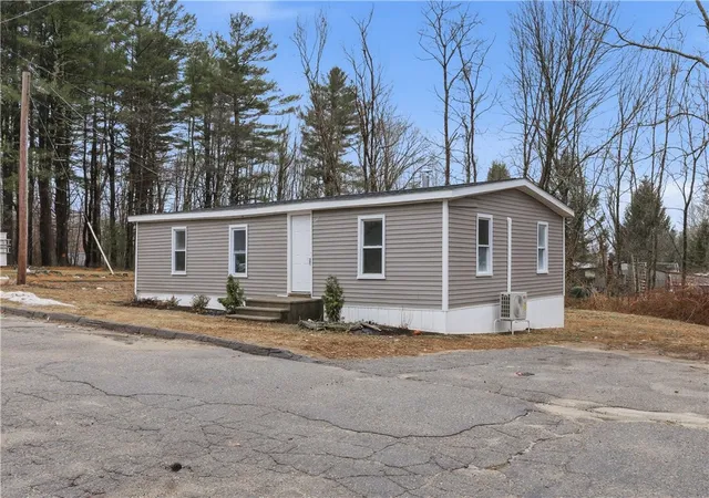 19th image of 61 Everson Dr, Chepachet, RI 02814 | MLS# 1404013