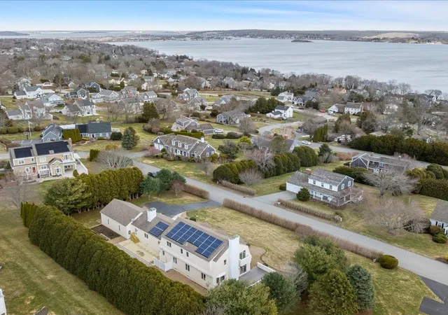Homes for sale in Portsmouth, RI | 95 Holman St, Portsmouth, RI 02871 | MLS# 1406744