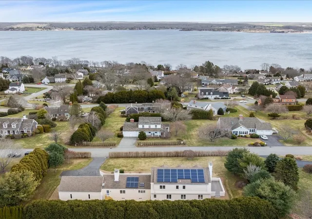 Homes for sale in Portsmouth, RI | 95 Holman St, Portsmouth, RI 02871 | MLS# 1406744
