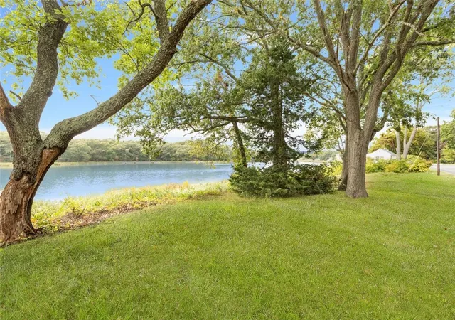 3rd image of 0 Sea View Dr, Warwick, RI 02889 | MLS# 1406911