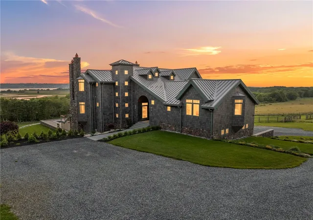 5th image of 82 Nonquit Ln, Tiverton, RI 02878 | MLS# 1406122