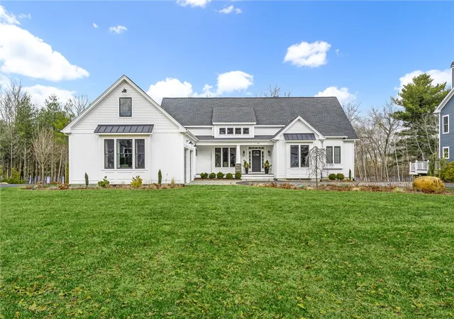 Homes for sale in North Kingstown, RI | 58 Brigade Dr, North Kingstown, RI 02874 | MLS# 1406945