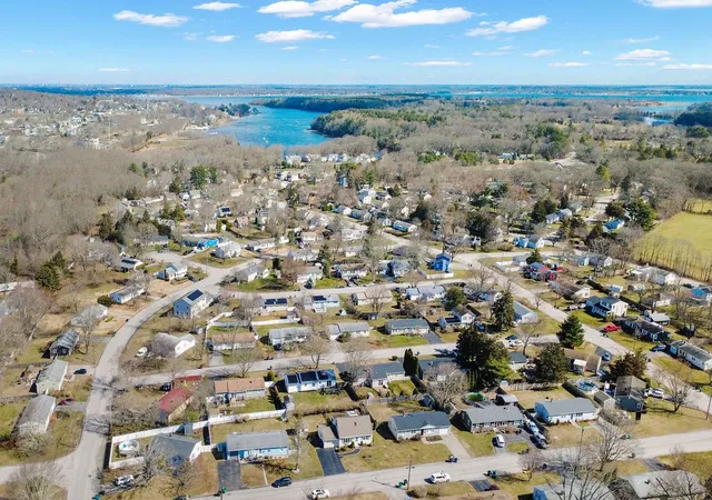 37th image of 173 Weeden Dr, East Greenwich, RI 02818 | MLS# 1407177