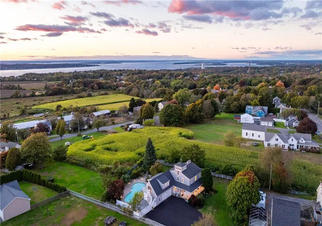 Homes for sale in Portsmouth, RI | 2040 East Main Rd, Portsmouth, RI 02871 | MLS# 1408434