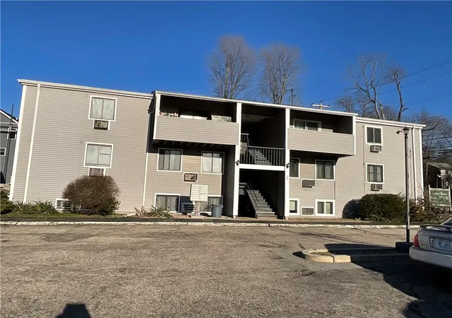 Homes for sale in West Warwick, RI | 36 Cowesett Ave #3, West Warwick, RI 02893 | MLS# 1408459