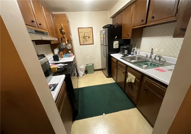 Homes for sale in West Warwick, RI | 36 Cowesett Ave #3, West Warwick, RI 02893 | MLS# 1408459