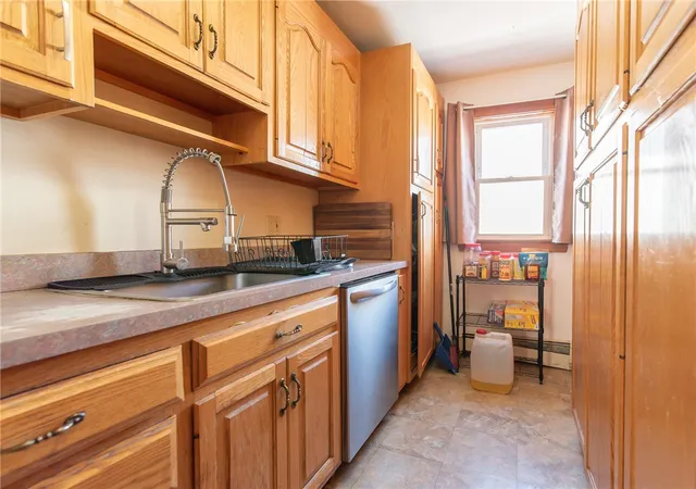 3rd image of 217 4Th Ave, Woonsocket, RI 02895 | MLS# 1408470
