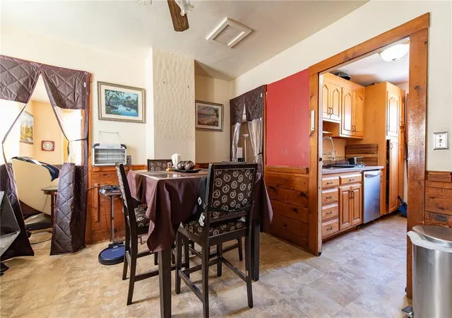 5th image of 217 4Th Ave, Woonsocket, RI 02895 | MLS# 1408470