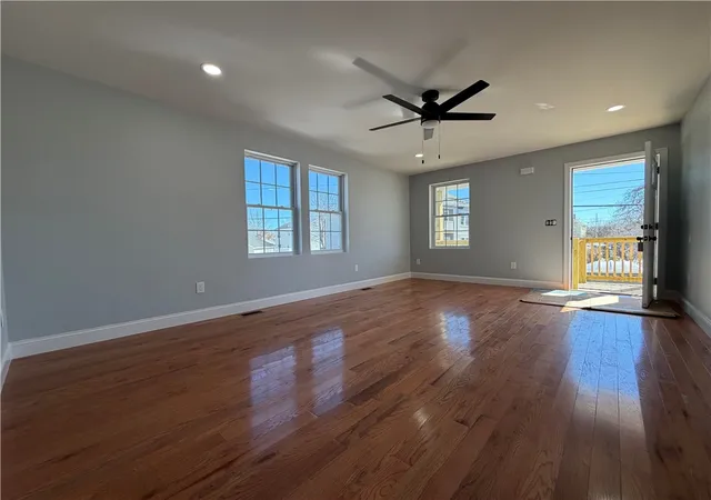 3rd image of 362 Kenyon Ave, Pawtucket, RI 02861 | MLS# 1408626