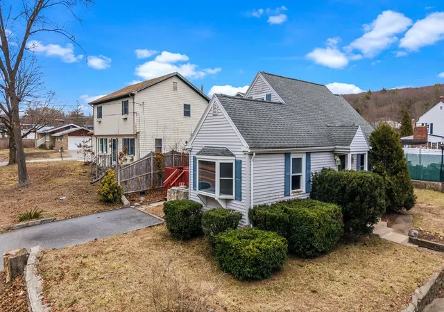 Photo 3 of Single family home for sale at 2 Whitman St, Smithfield, RI 02917 | MLS# 1408594 | Listing updated on 2026-09-01