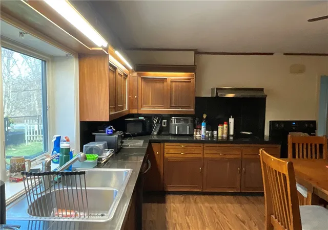 Photo 4 of Single family home for sale at 1567 Plainfield Pike, Clayville, RI 02815 | MLS# 1408956 | Listing updated on 2026-09-01