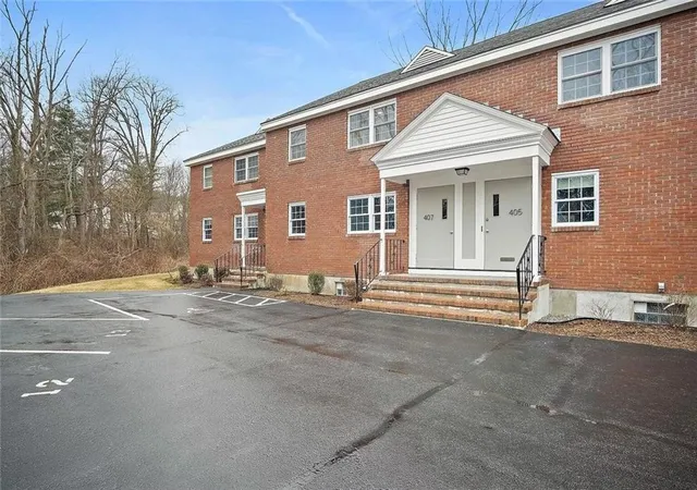 2nd image of 407 Washington St #2, Westwood, MA 02090 | MLS# 1409168