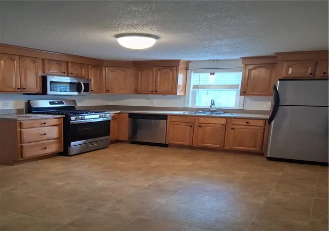 Homes for sale in Lincoln, RI | 381 Old River Rd #3, Lincoln, RI 02838 | MLS# 1409094
