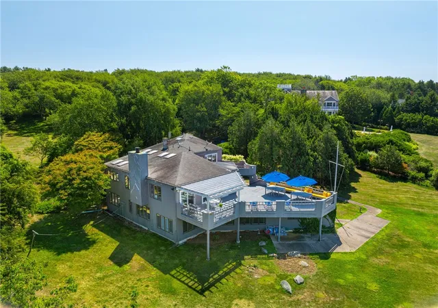 Homes for sale in Jamestown, RI | 76 Battery Ln, Jamestown, RI 02835 | MLS# 1409358