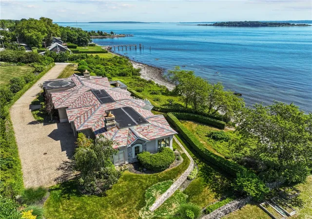 Homes for sale in Jamestown, RI | 5 Decatur Ave, Jamestown, RI 02835 | MLS# 1409432