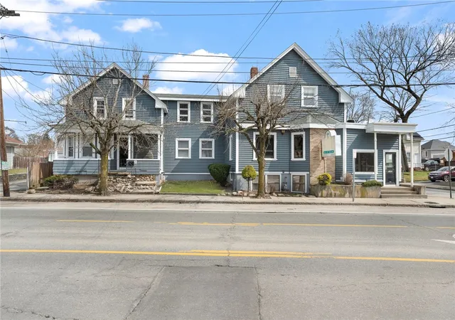 1st image of 1040 Cranston St, Cranston, RI 02920 | MLS# 1409521