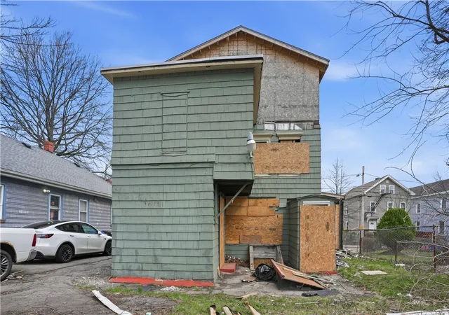 Homes for sale in Providence, RI | 102 Superior St, Providence, RI 02907 | MLS# 1409277