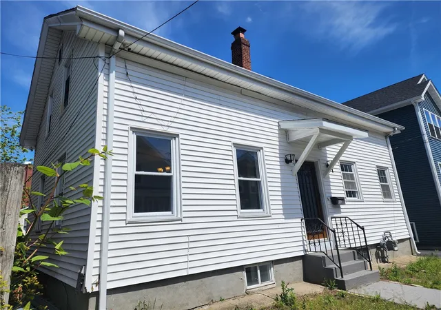 Homes for sale in Providence, RI | 20 Vanderwater St, Providence, RI 02908 | MLS# 1409687