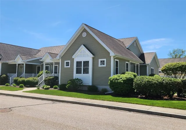 Homes for sale in Cumberland, RI | 500 Mendon Rd #216, Cumberland, RI 02864 | MLS# 1409726