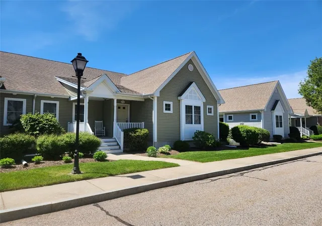 Homes for sale in Cumberland, RI | 500 Mendon Rd #216, Cumberland, RI 02864 | MLS# 1409726