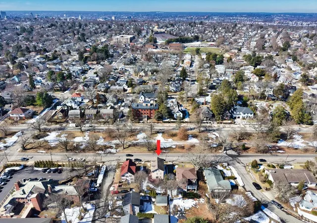 4th image of 261 Blackstone Blvd, Providence, RI 02906 | MLS# 1406427