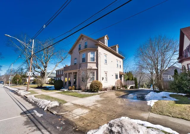 5th image of 261 Blackstone Blvd, Providence, RI 02906 | MLS# 1406427