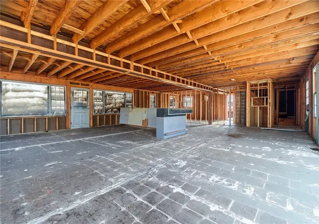 Photo 3 of Single family home for sale at 263 Post Rd, Westerly, RI 02891 | MLS# 1409785 | Listing updated on 2026-04-22