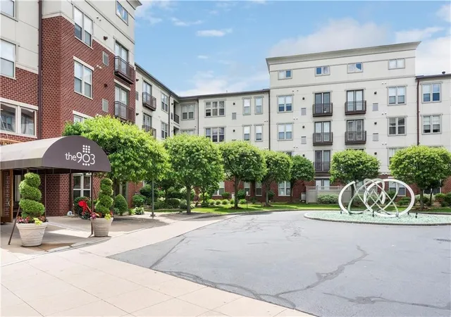 Homes for sale in Providence, RI | 1000 Providence Pl #123, Providence, RI 02903 | MLS# 1410040