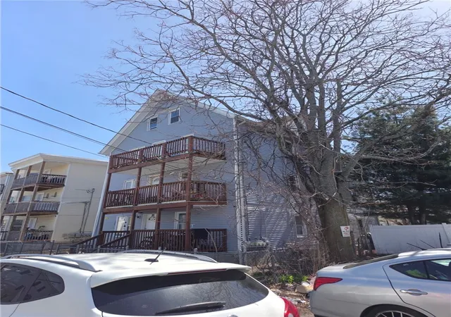 3rd image of 156 Lincoln Ave, Central Falls, RI 02863 | MLS# 1410078