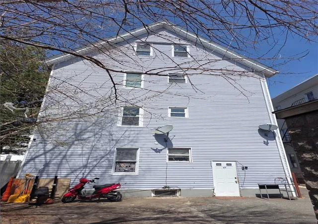 4th image of 156 Lincoln Ave, Central Falls, RI 02863 | MLS# 1410078