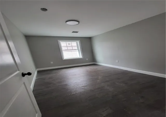 Homes for sale in Providence, RI | 731 Potters Ave, Providence, RI 02907 | MLS# 1410153