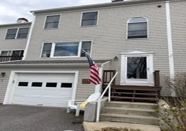 Photo 3 of Sale Pending at 414 North Ln, Bristol, RI 02809 | MLS# 1410193 | Listing updated on 2026-08-18