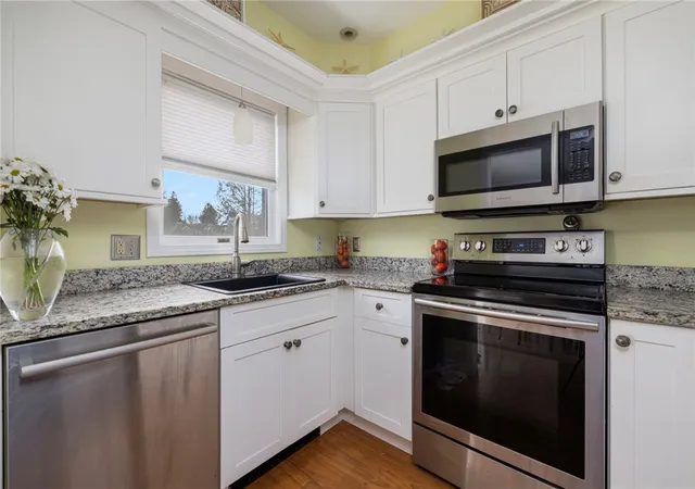 Photo 5 of Sale Pending at 414 North Ln, Bristol, RI 02809 | MLS# 1410193 | Listing updated on 2026-08-18