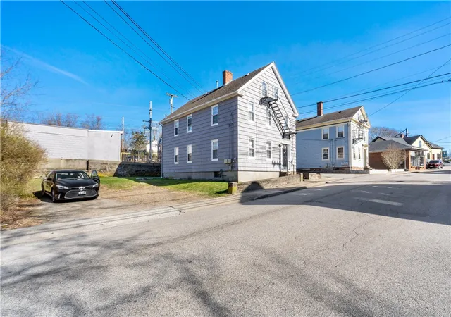Homes for sale in East Greenwich, RI | 134 Duke St, East Greenwich, RI 02818 | MLS# 1410266