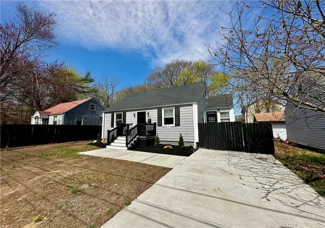 26th image of 143 River Vue Ave, Warwick, RI 02889 | MLS# 1410251