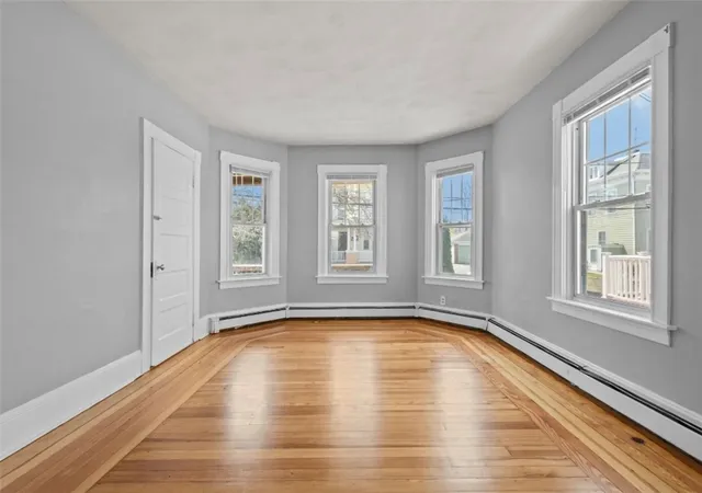 Homes for sale in Providence, RI | 16 Maplehurst Ave, Providence, RI 02908 | MLS# 1410275
