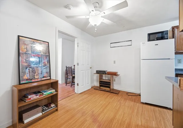 Homes for sale in North Providence, RI | 420 Woodward Rd #5, North Providence, RI 02904 | MLS# 1410093